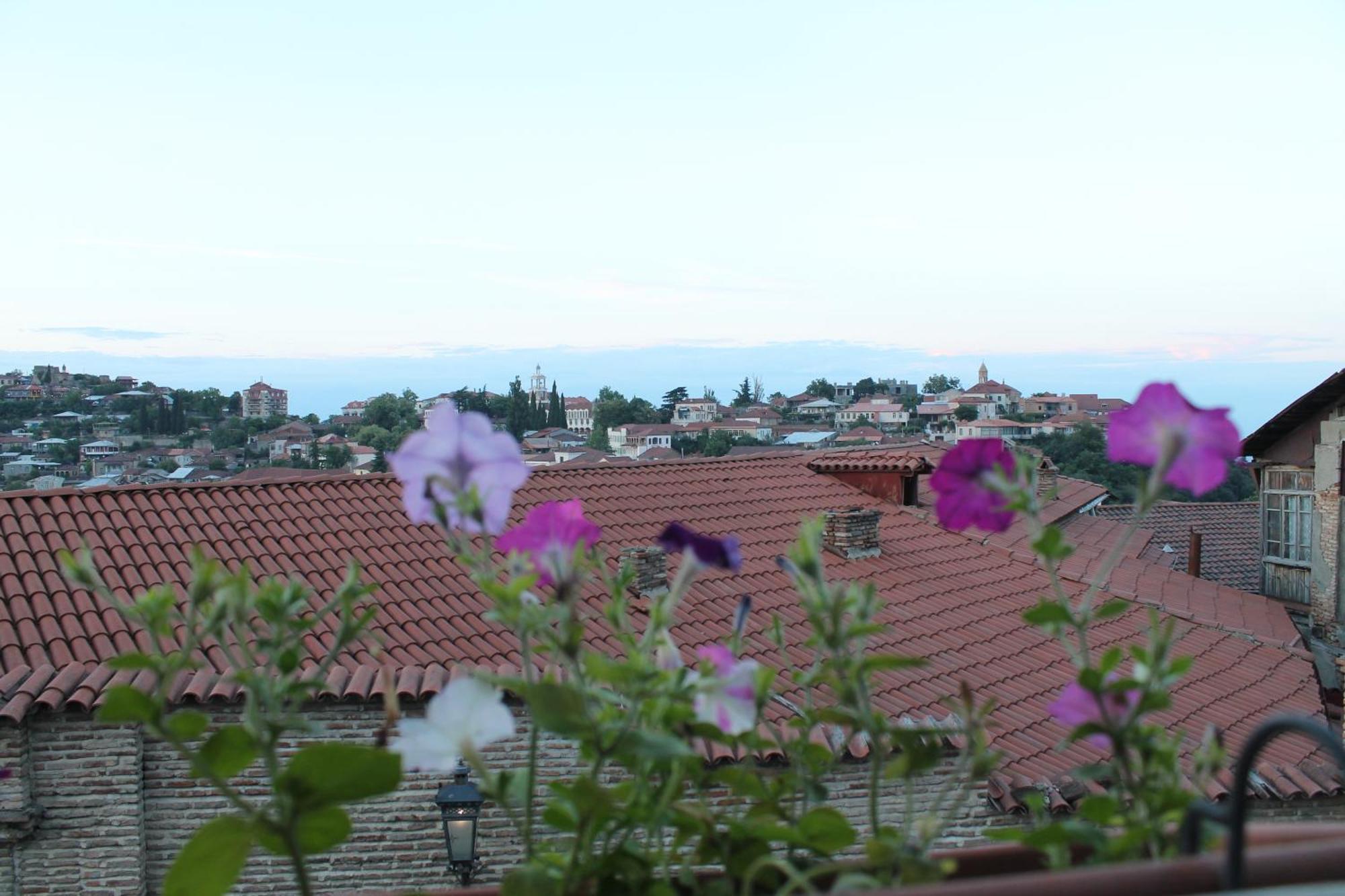 Guesthouse Honeymoon Sighnaghi Ngoại thất bức ảnh