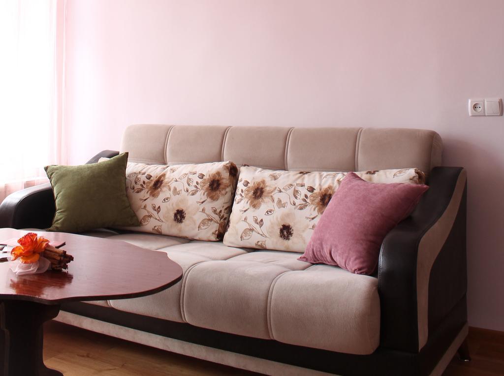 Guesthouse Honeymoon Sighnaghi Ngoại thất bức ảnh