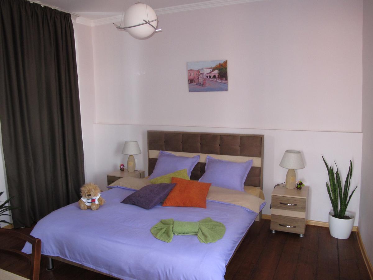Guesthouse Honeymoon Sighnaghi Ngoại thất bức ảnh